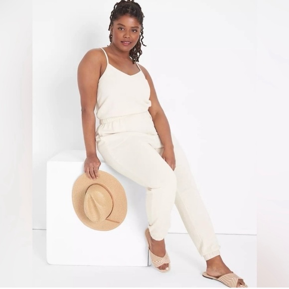 NWT LIVI ACTIVE🏝️ LANE BRYANT CREAM/BEIGE SLEEVELESS FRENCH TERRY JUMPSUIT 18/20 - Picture 1 of 12